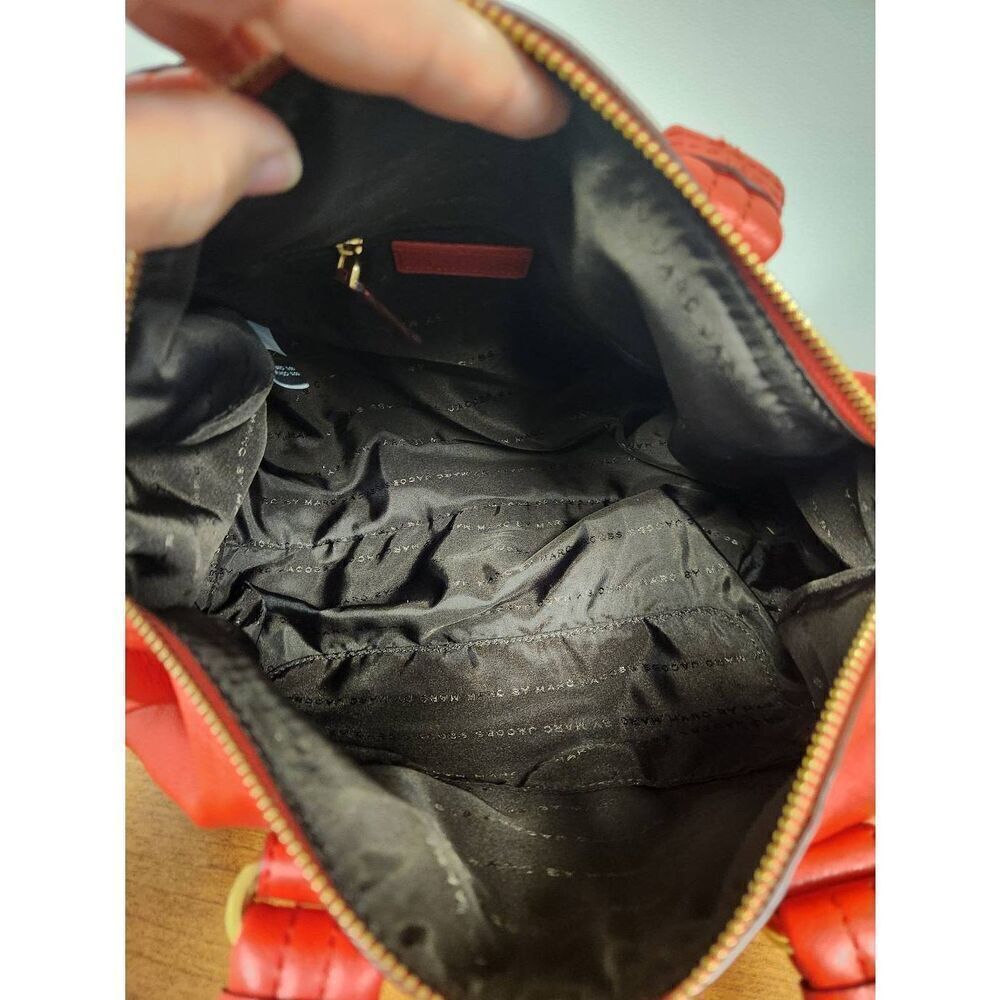 NWT Marc By Marc Jacobs Red Leather Turnlock Shoulder Crossbody - Picture 9 of 10